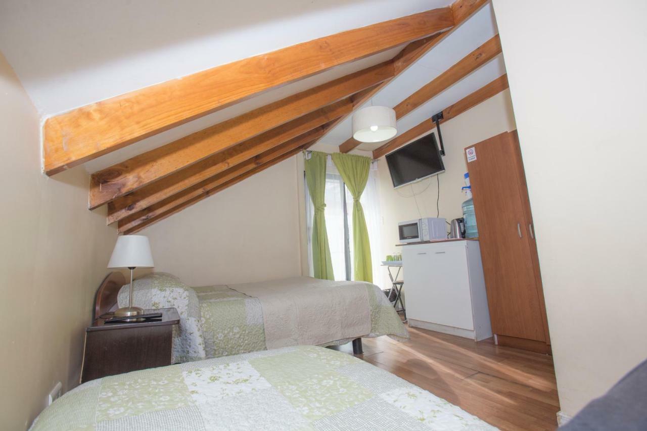 Hostal Ravello Він'я-дель-Мар Номер фото